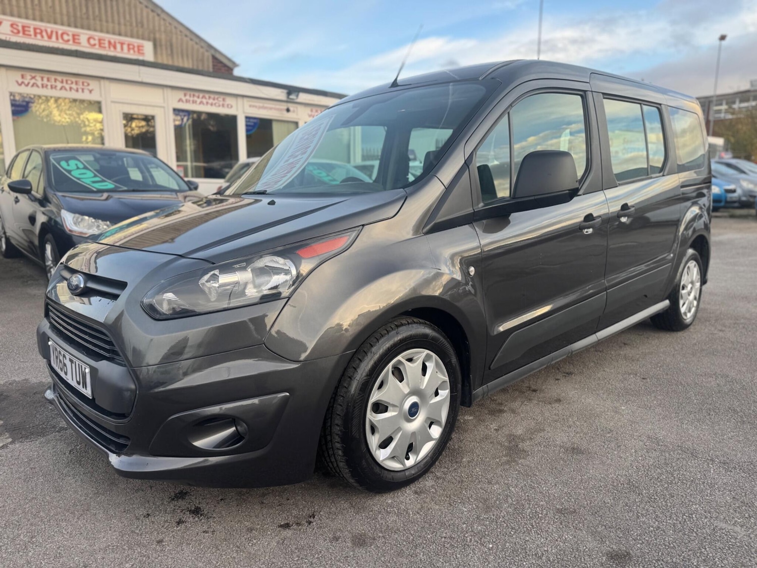 Used Ford Grand Tourneo Connect 2017 for sale - 76371115: Photo 18