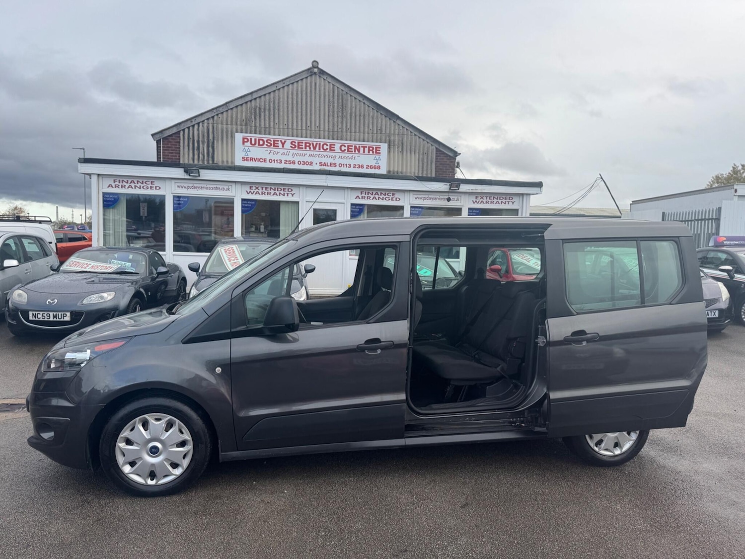 Used Ford Grand Tourneo Connect 2017 for sale - 76371115: Photo 28