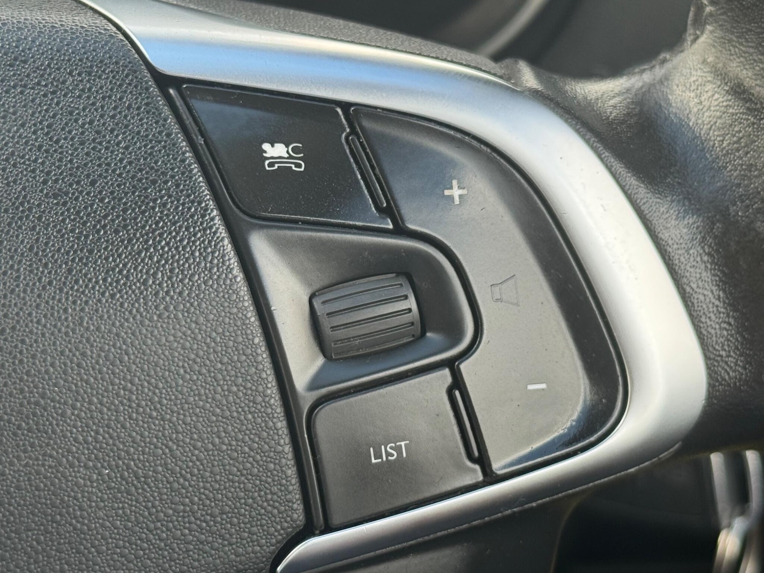 Used Citroen C4 2013 for sale - 74033785: Photo 38