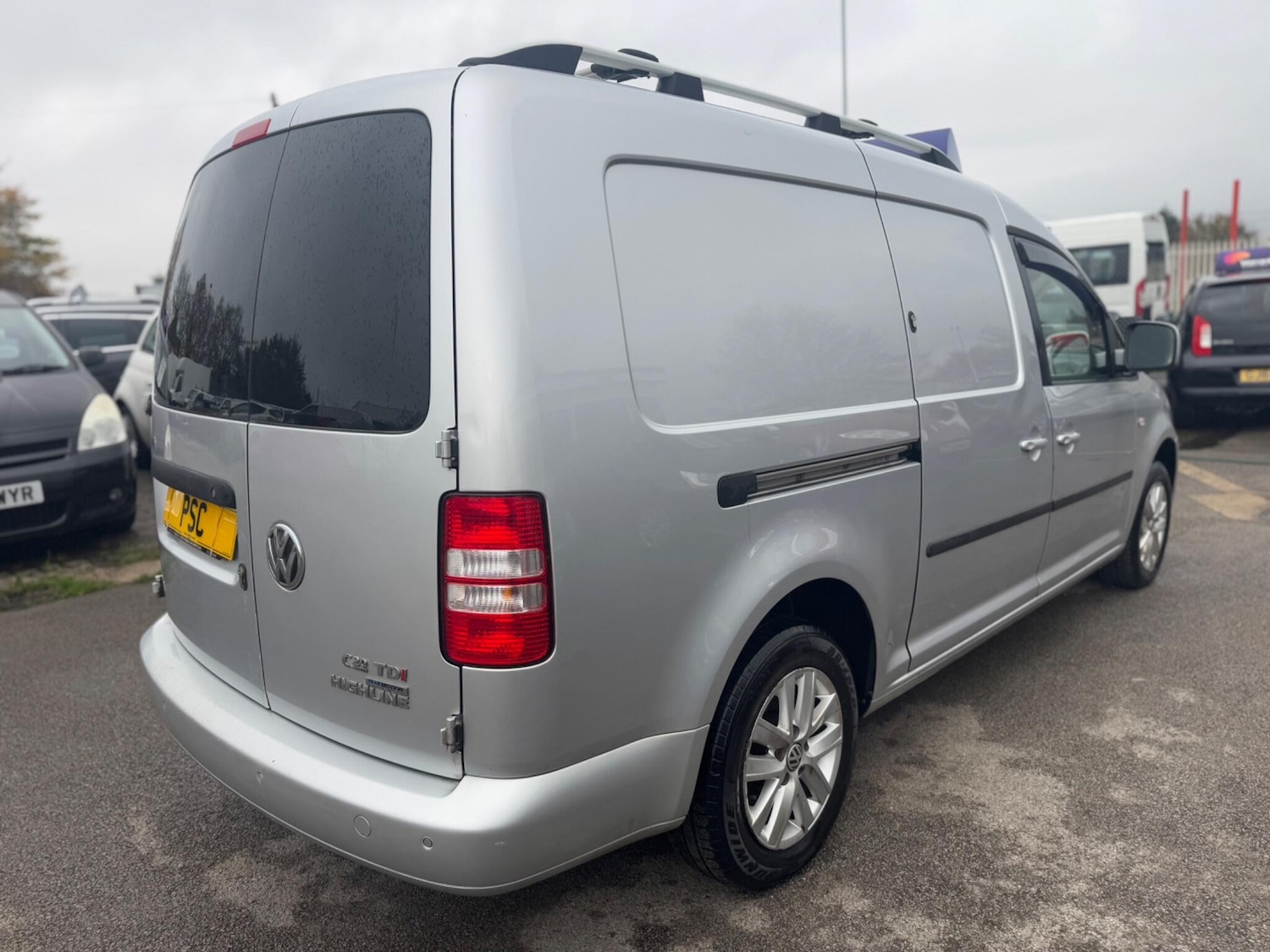 Used Volkswagen Caddy Maxi 2014 for sale - 76513344: Photo 9