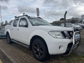 Used Nissan Navara 2014 for sale - 75152882: Photo