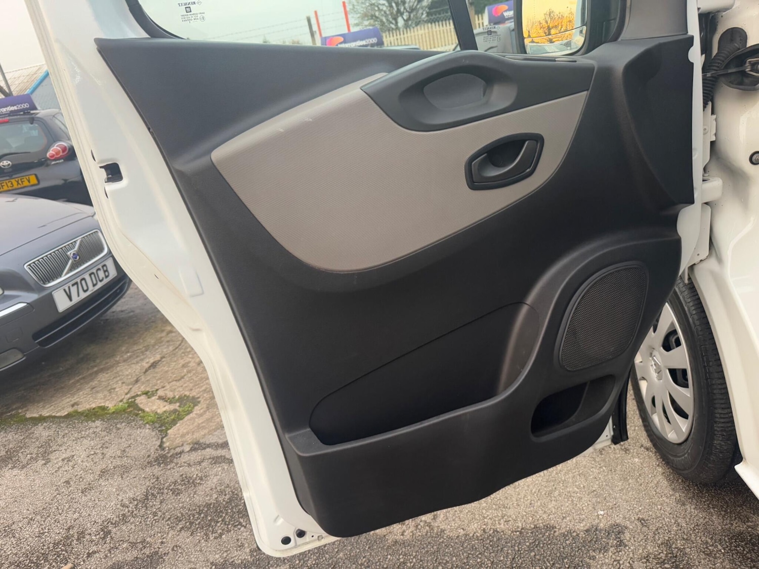 Used Renault Trafic 2015 for sale - 76485868: Photo 29