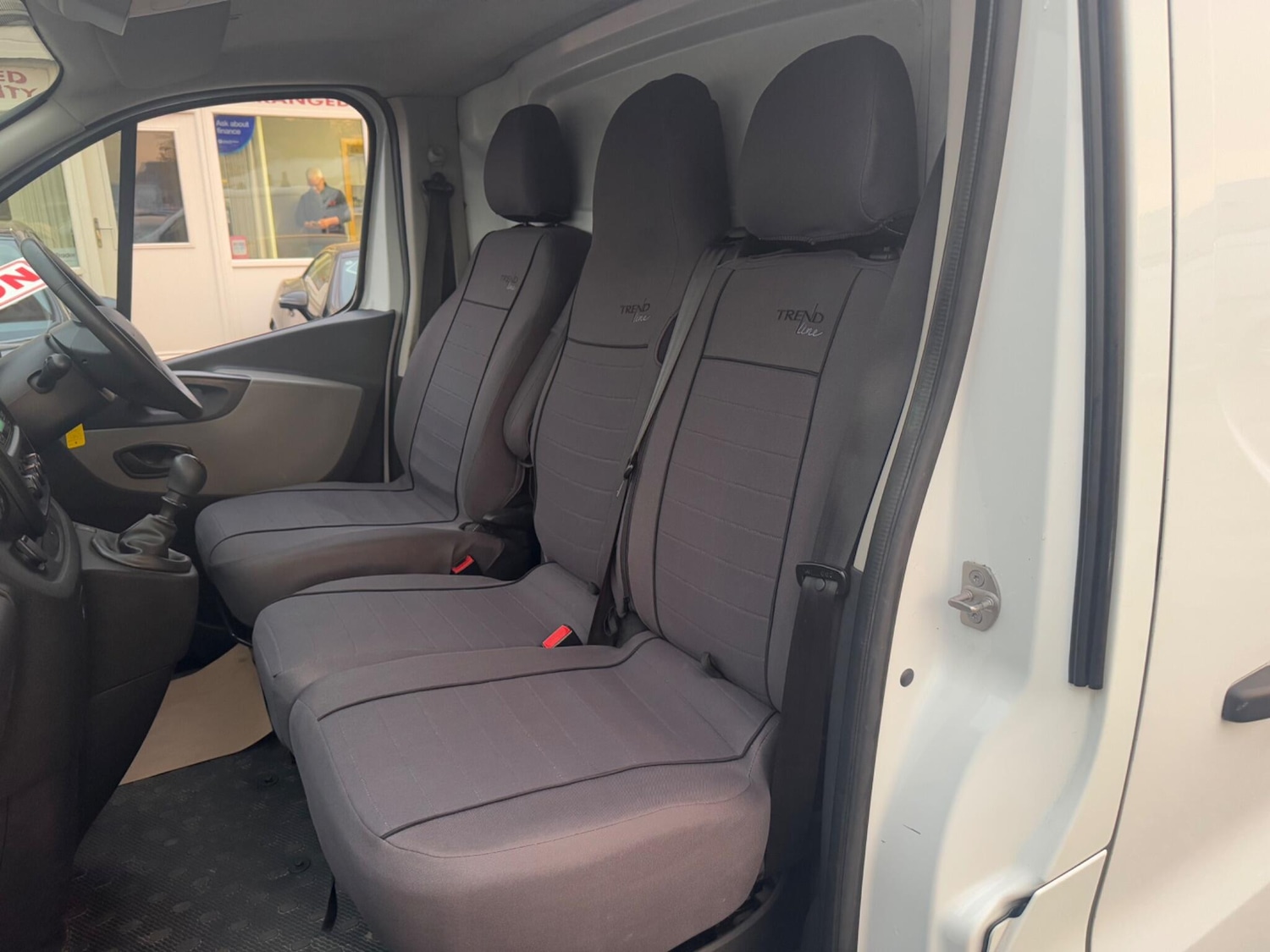 Used Renault Trafic 2015 for sale - 76485868: Photo 30