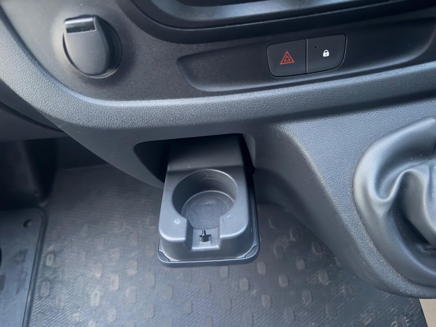 Used Renault Trafic 2015 for sale - 76485868: Photo 51