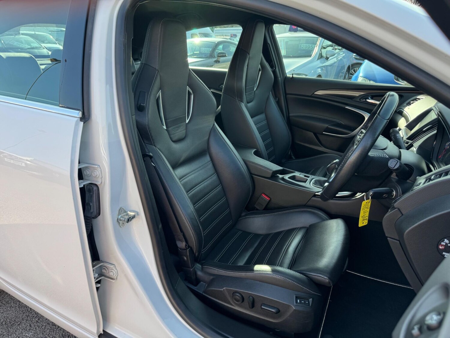 Used Vauxhall Insignia 2016 for sale - 77940098: Photo 13