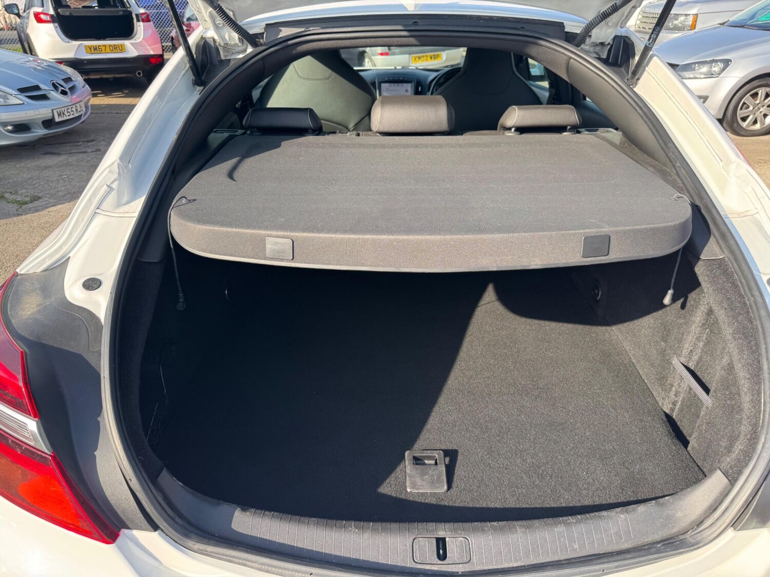 Used Vauxhall Insignia 2016 for sale - 77940098: Photo 27