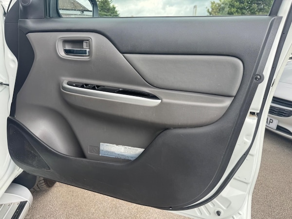 Used Mitsubishi L200 2017 for sale - 74294004: Photo 15