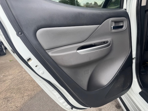 Used Mitsubishi L200 2017 for sale - 74294004: Photo 23