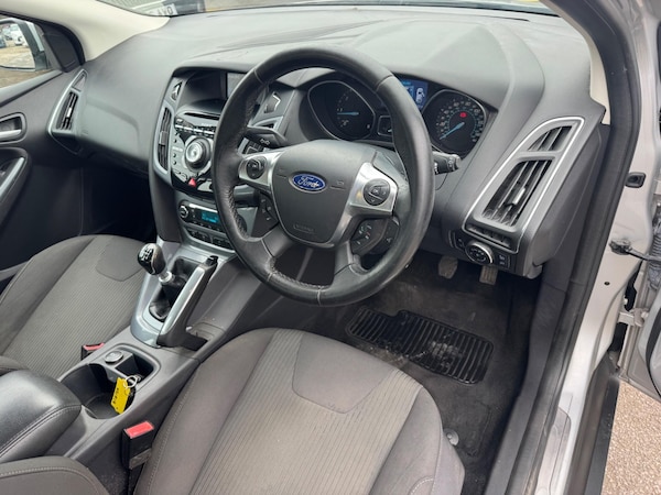 Used Ford Focus 2012 for sale - 76260354: Photo 13