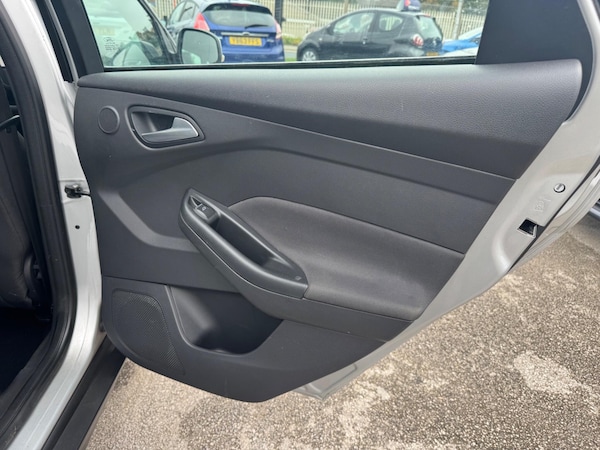 Used Ford Focus 2012 for sale - 76260354: Photo 25