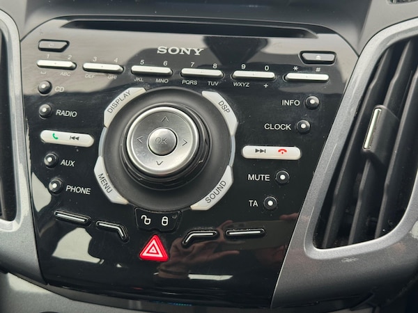 Used Ford Focus 2012 for sale - 76260354: Photo 42