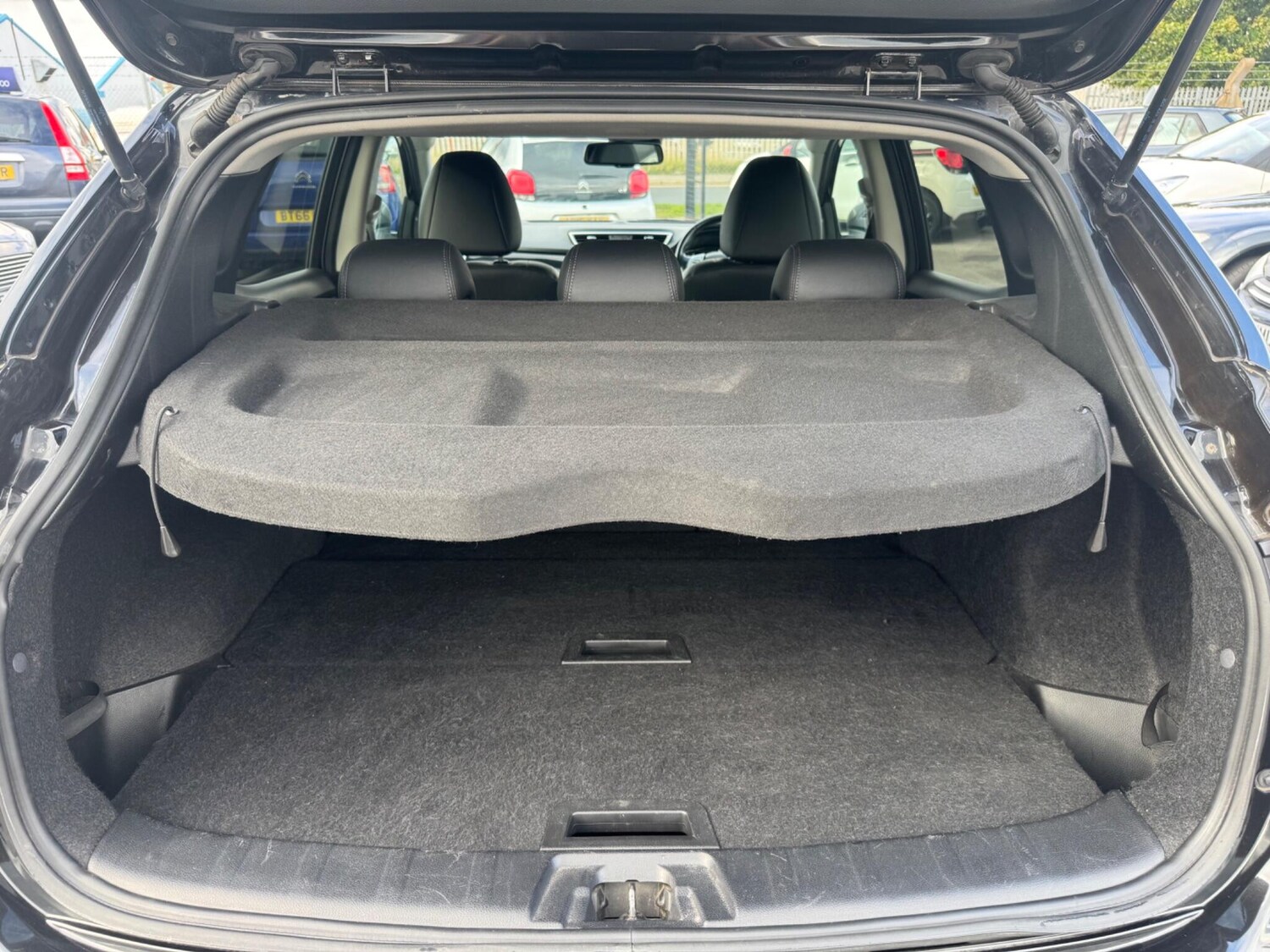 Used Nissan Qashqai 2014 for sale - 75965488: Photo 35