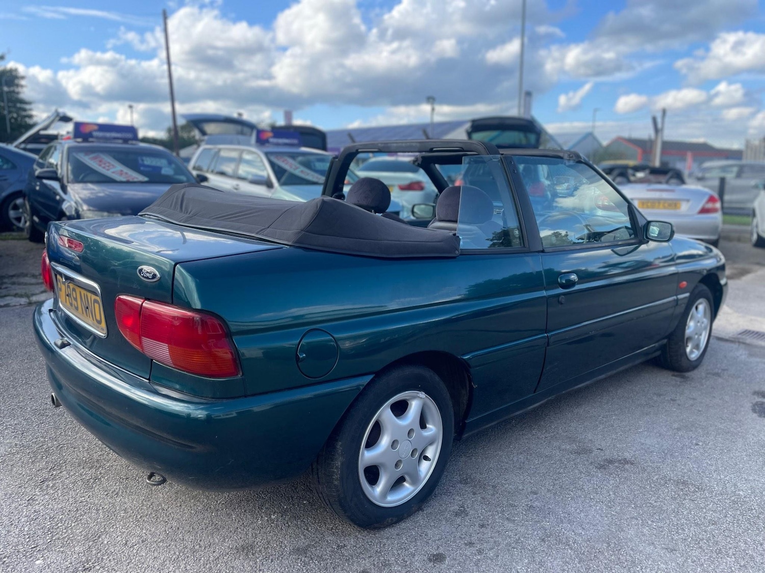 Used Ford Escort for sale - 76996045: Photo 16