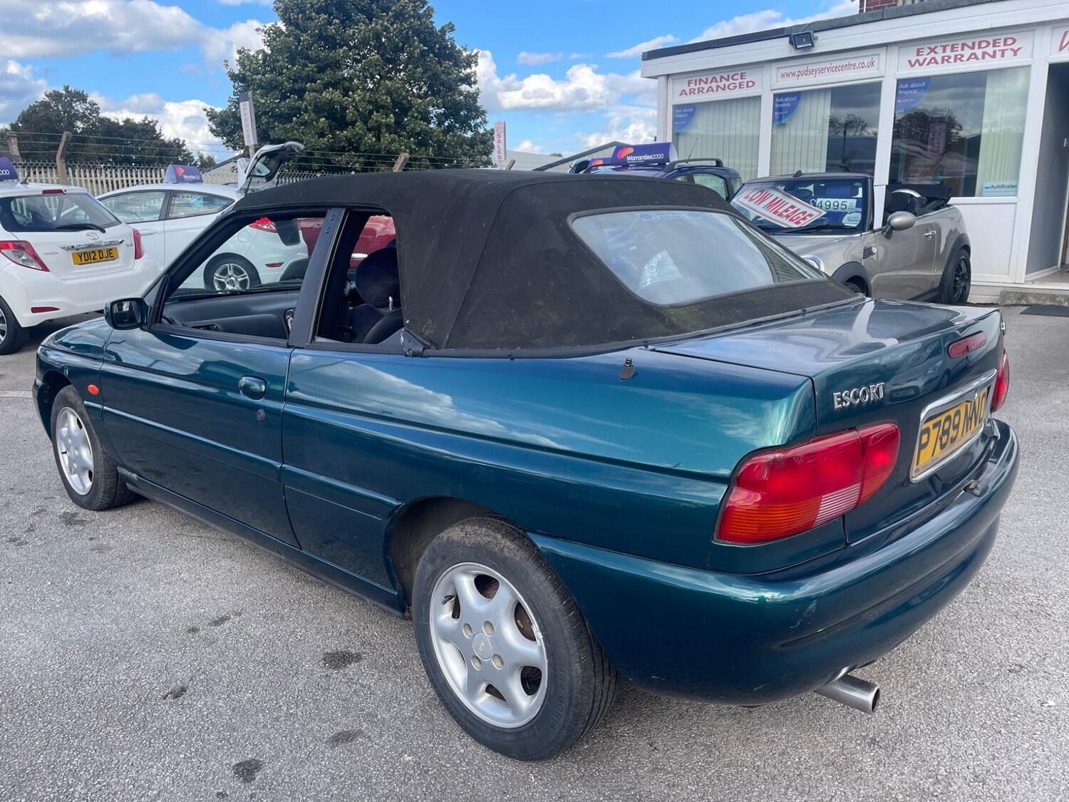 Used Ford Escort for sale - 76996045: Photo 17