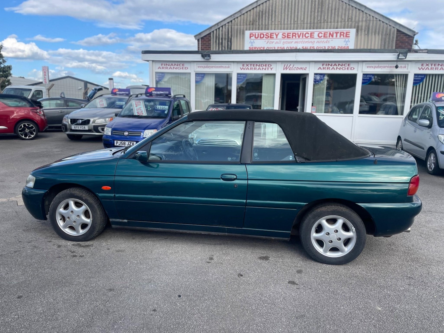 Used Ford Escort for sale - 76996045: Photo 20