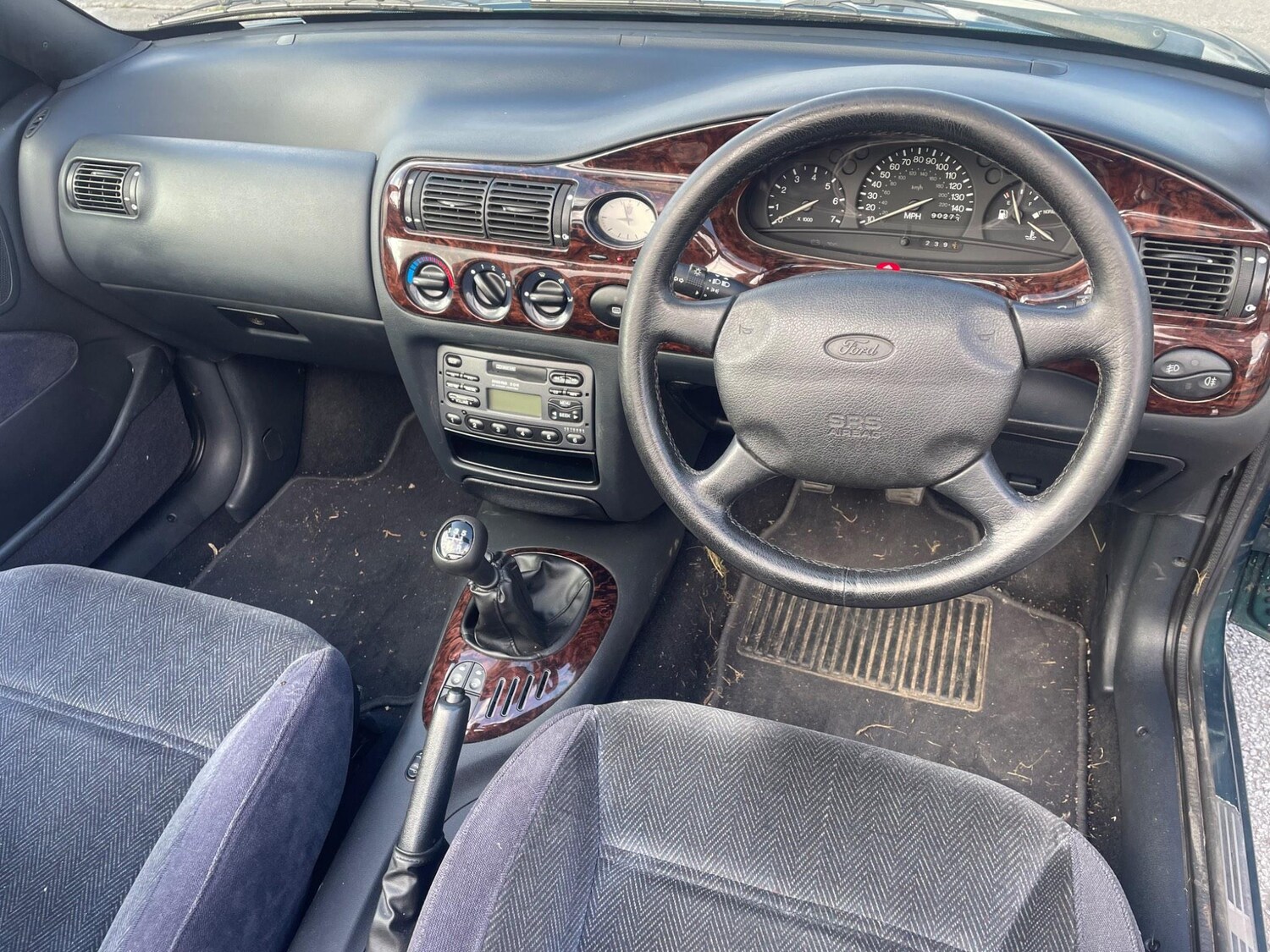 Used Ford Escort for sale - 76996045: Photo 25