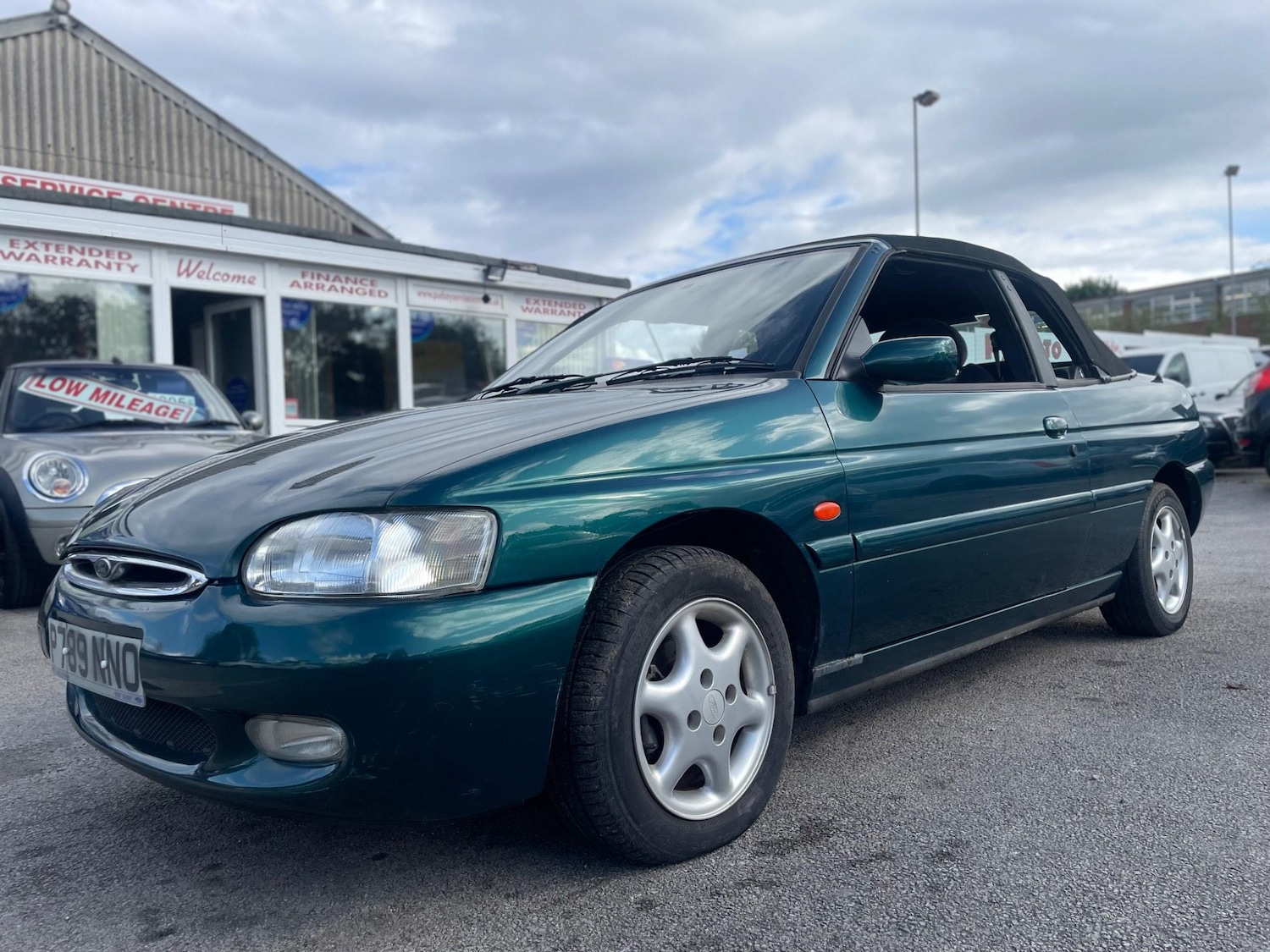 Used Ford Escort for sale - 76996045: Photo 3