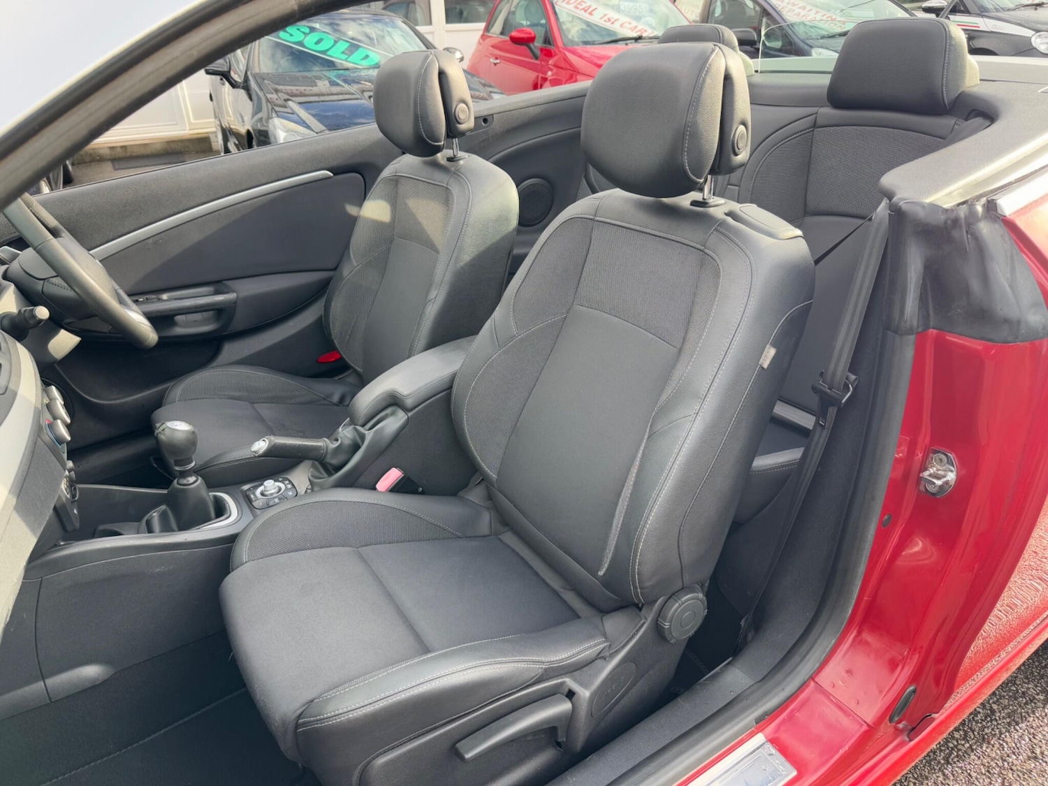 Used Renault Megane 2010 for sale - 76995021: Photo 25