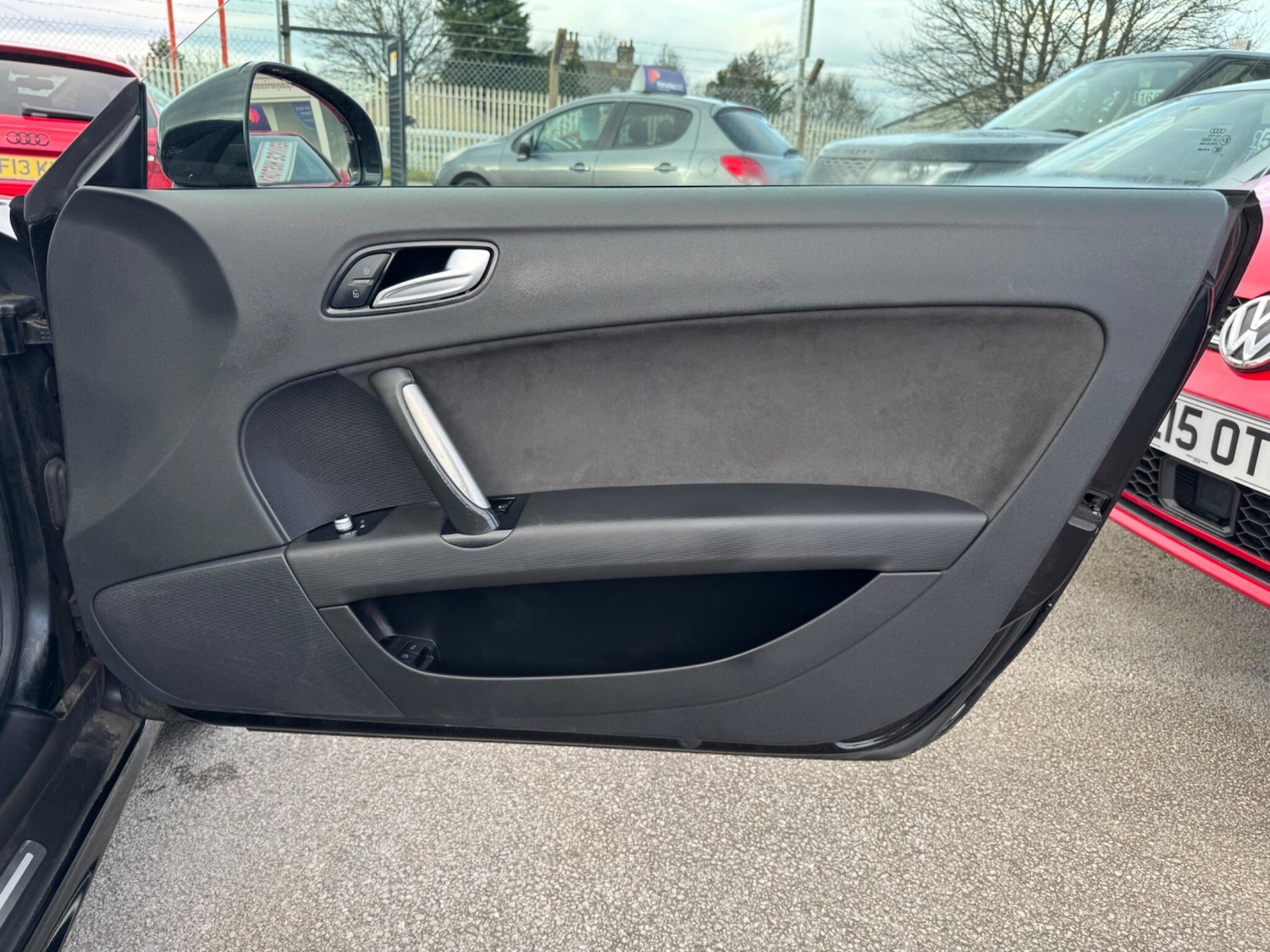 Used Audi TT 2010 for sale - 77611442: Photo 11