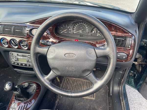Used Ford Escort for sale - 75431101: Photo 24