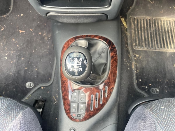 Used Ford Escort for sale - 75431101: Photo 34