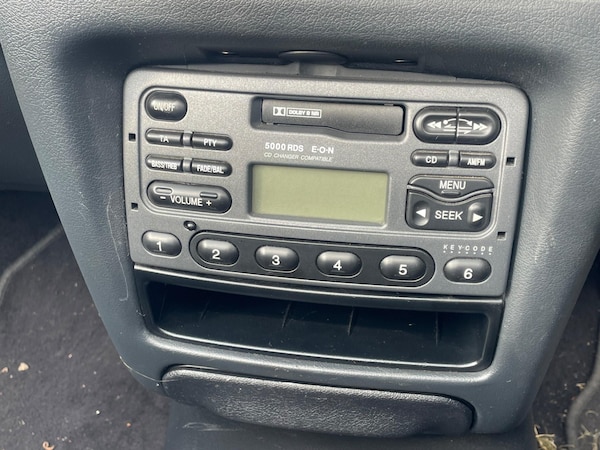 Used Ford Escort for sale - 75431101: Photo 42