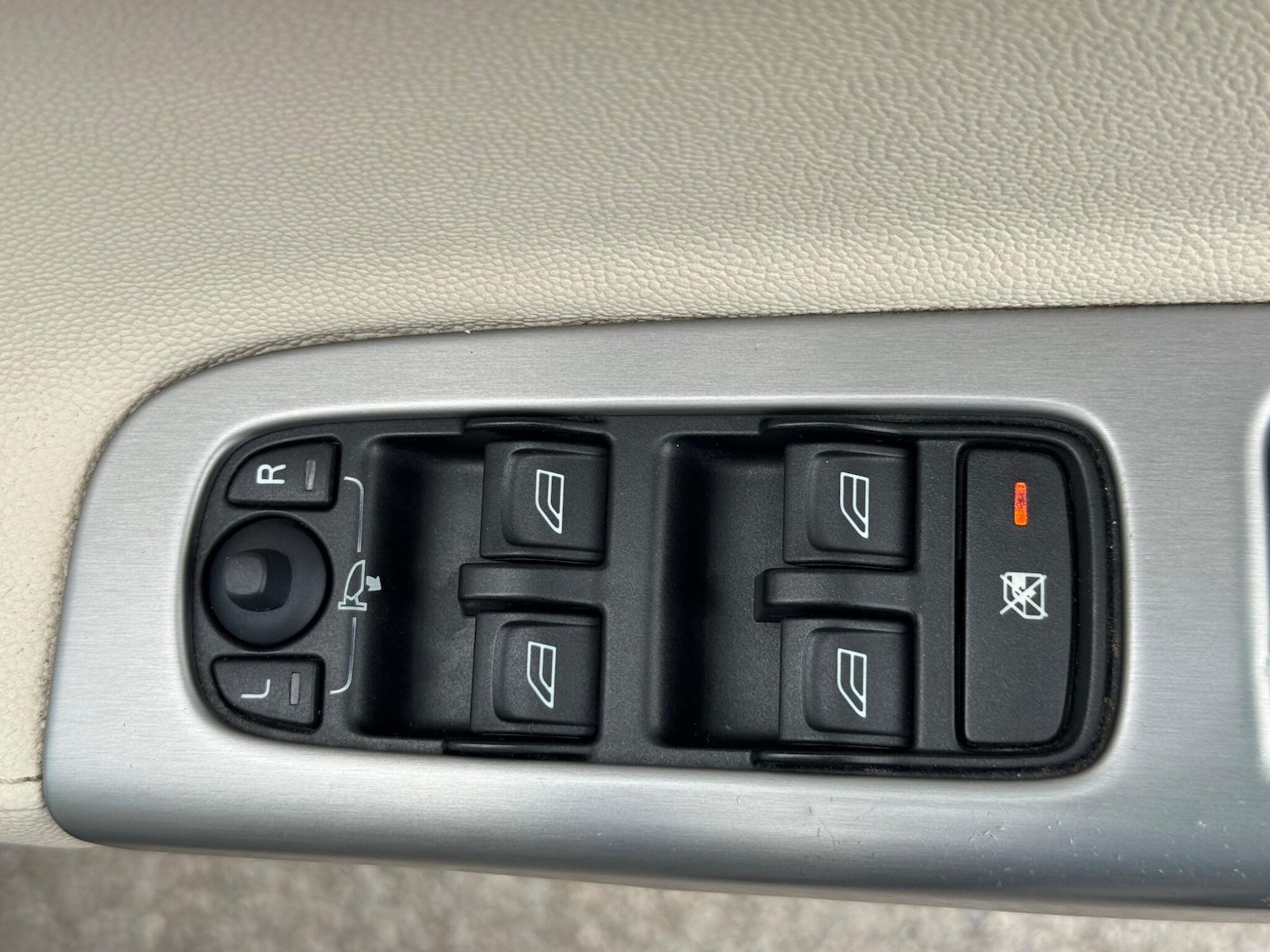 Used Volvo V50 2007 for sale - 76988147: Photo 13