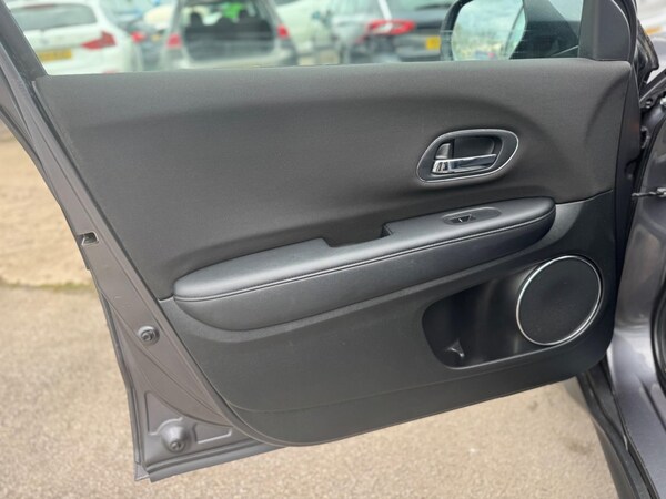 Used Honda HR-V for sale - 74043352: Photo 21