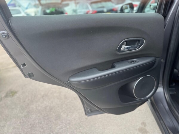 Used Honda HR-V for sale - 74043352: Photo 24