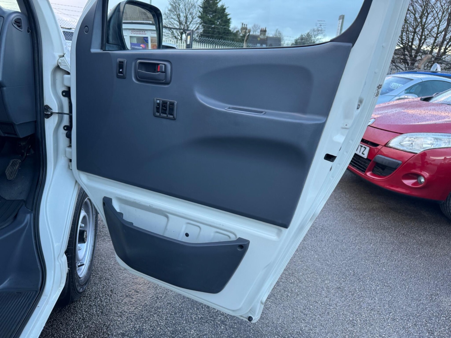 Used Toyota HiAce 2007 for sale - 76632898: Photo 12