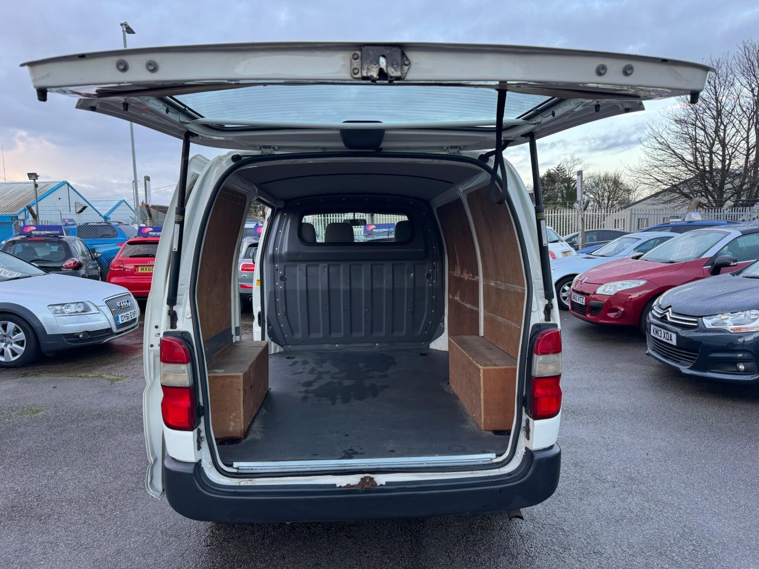 Used Toyota HiAce 2007 for sale - 76632898: Photo 30