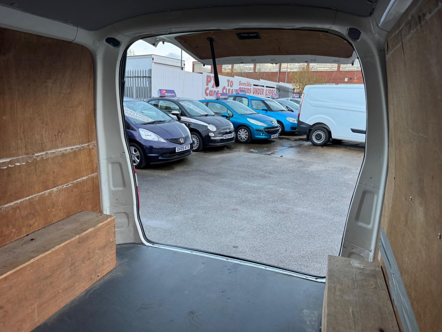 Used Toyota HiAce 2007 for sale - 76632898: Photo 36