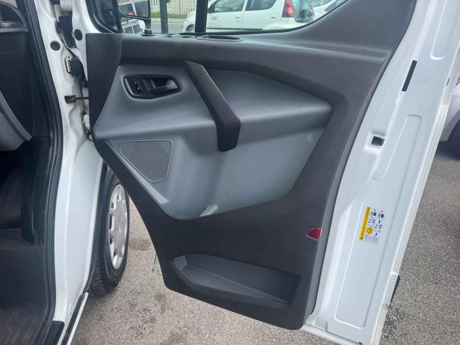 Used Ford Transit Custom 2016 for sale - 77377145: Photo 13