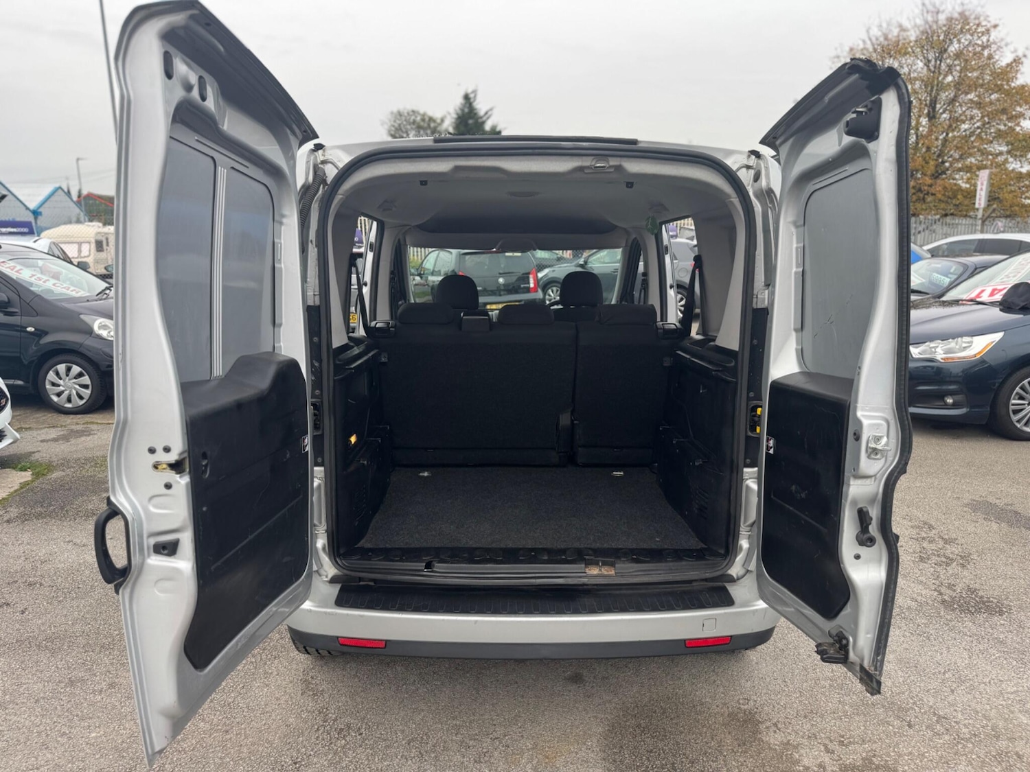 Used Vauxhall Combo 2016 for sale - 77066333: Photo 21