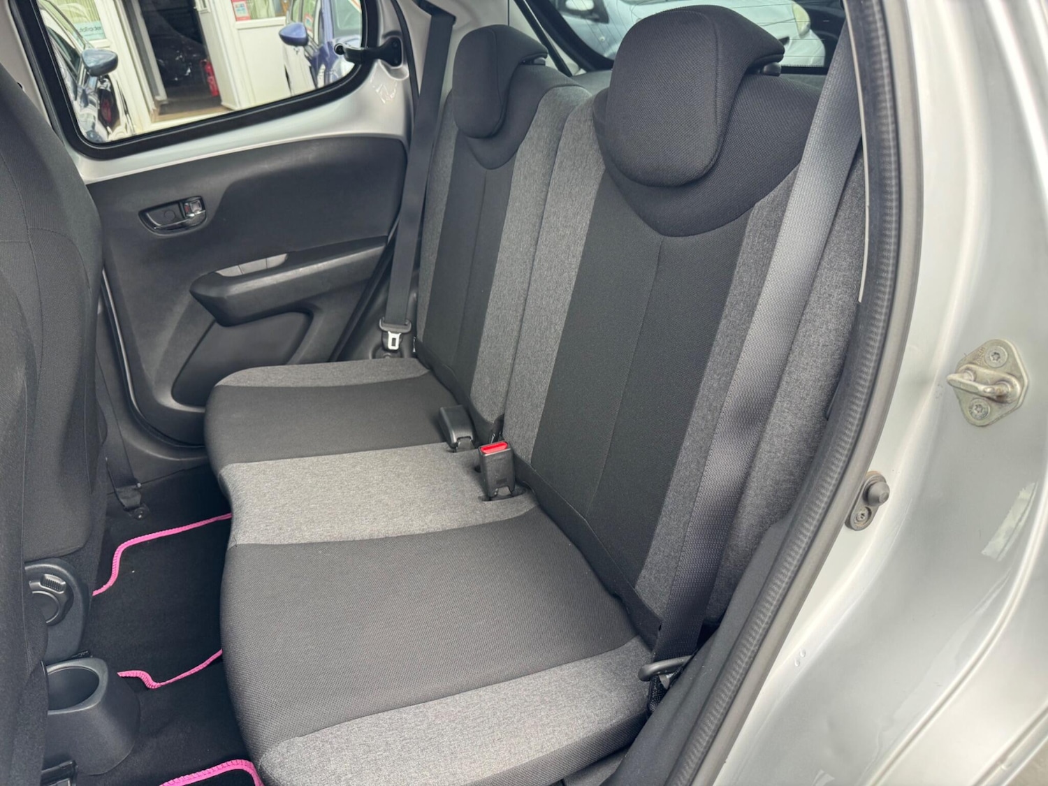 Vehicle 29