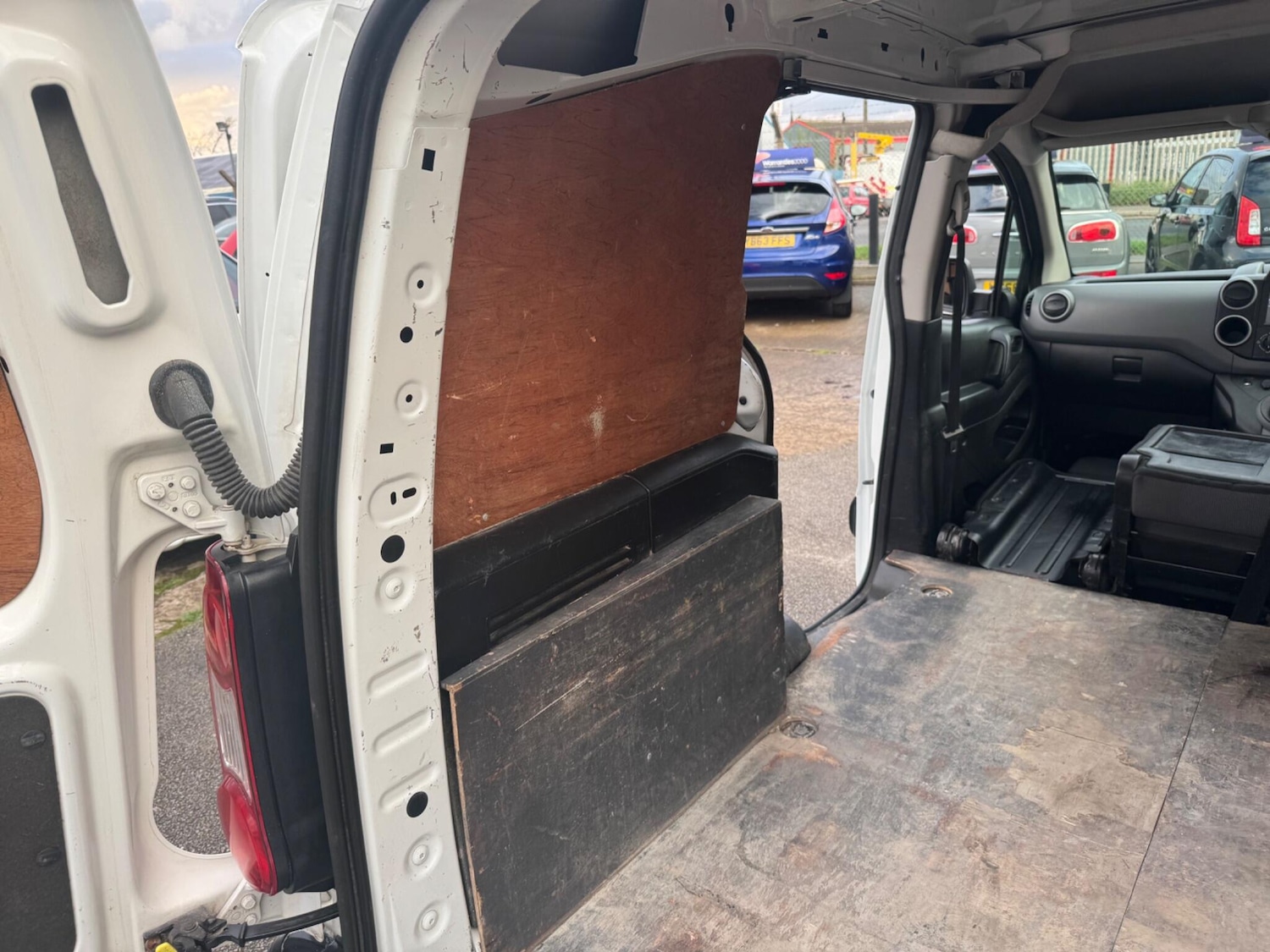 Used Citroen Berlingo 2018 for sale - 76995479: Photo 31