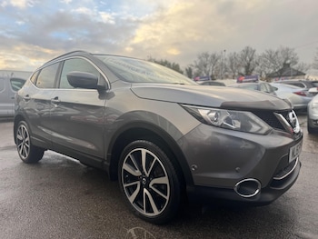 Used Nissan Qashqai 2015 for sale - 76584948: Photo