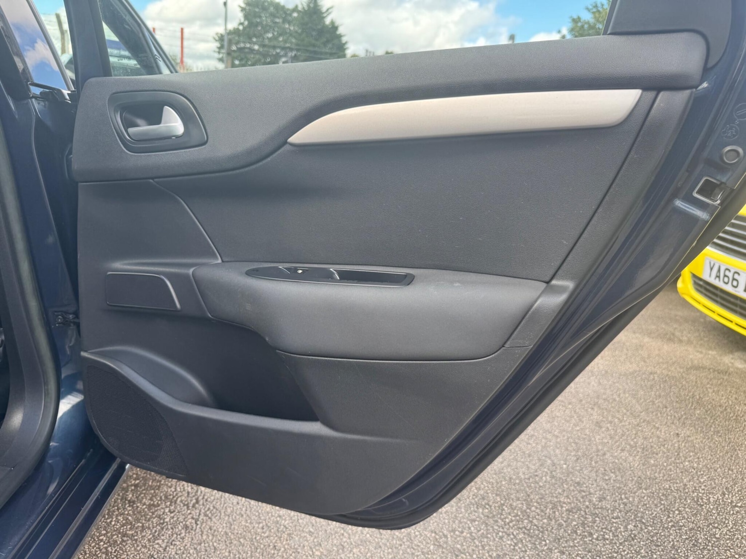 Used Citroen C4 2013 for sale - 76991394: Photo 17