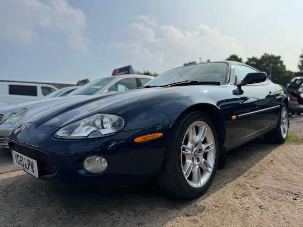 Used Jaguar XK8 2001 for sale - 74465175: Photo 3