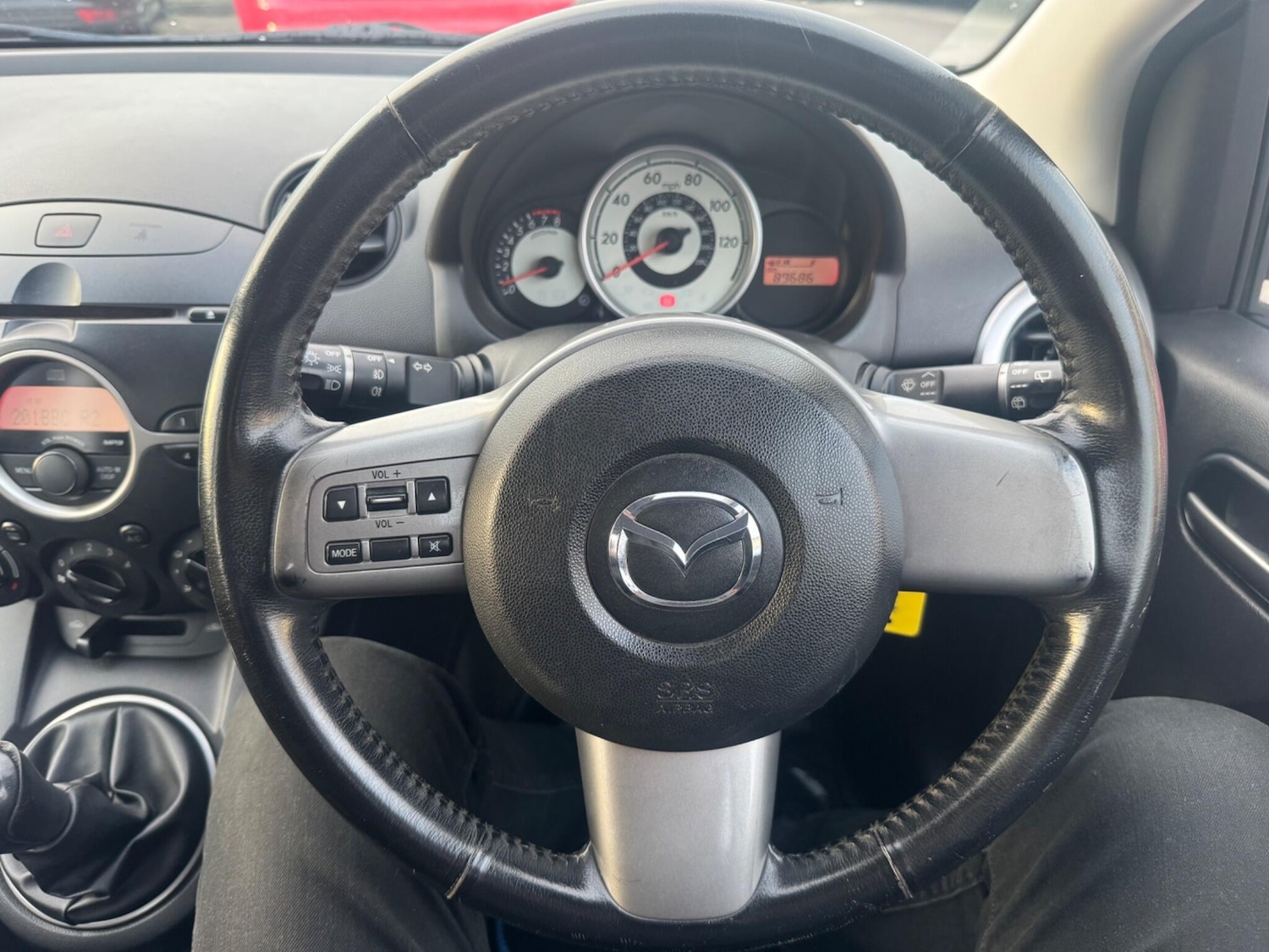 Used Mazda Mazda2 2009 for sale - 76995976: Photo 24