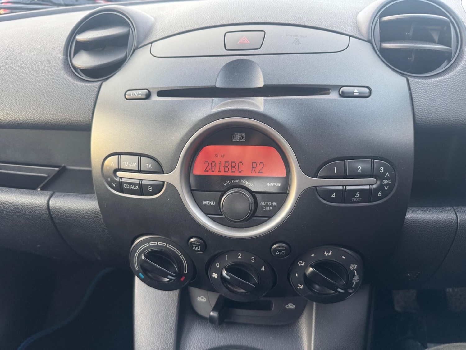 Used Mazda Mazda2 2009 for sale - 76995976: Photo 28