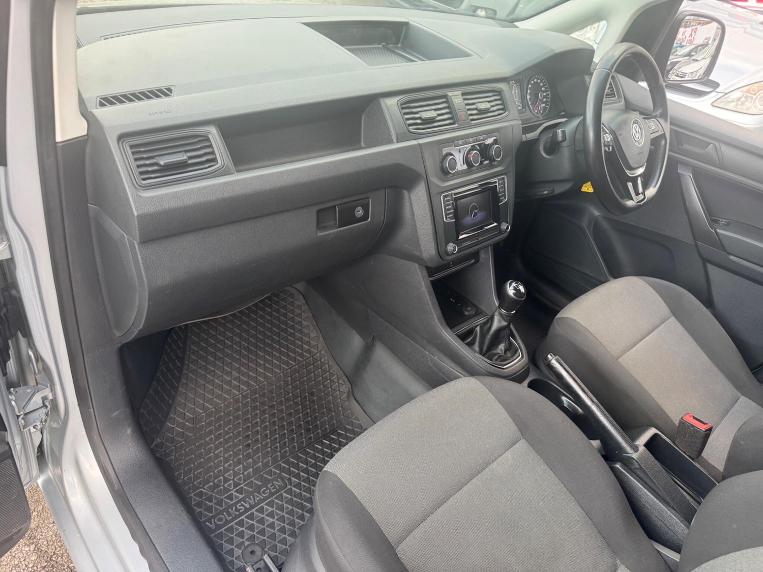 Used Volkswagen Caddy 2017 for sale - 77230035: Photo 19