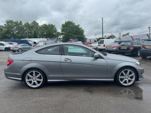 Used Mercedes-Benz C-Class 2015 for sale - 74758929: Photo 10