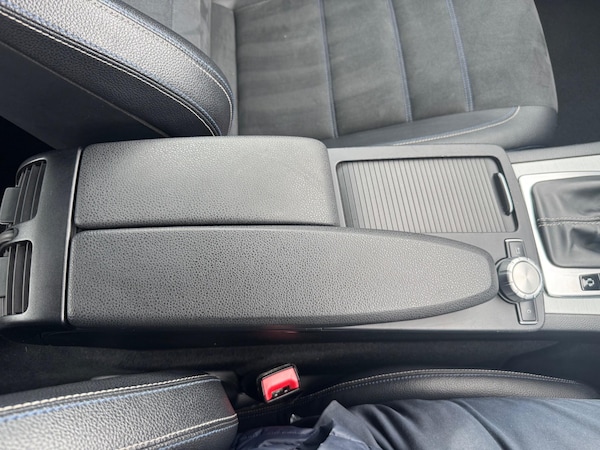 Used Mercedes-Benz C-Class 2015 for sale - 74758929: Photo 55