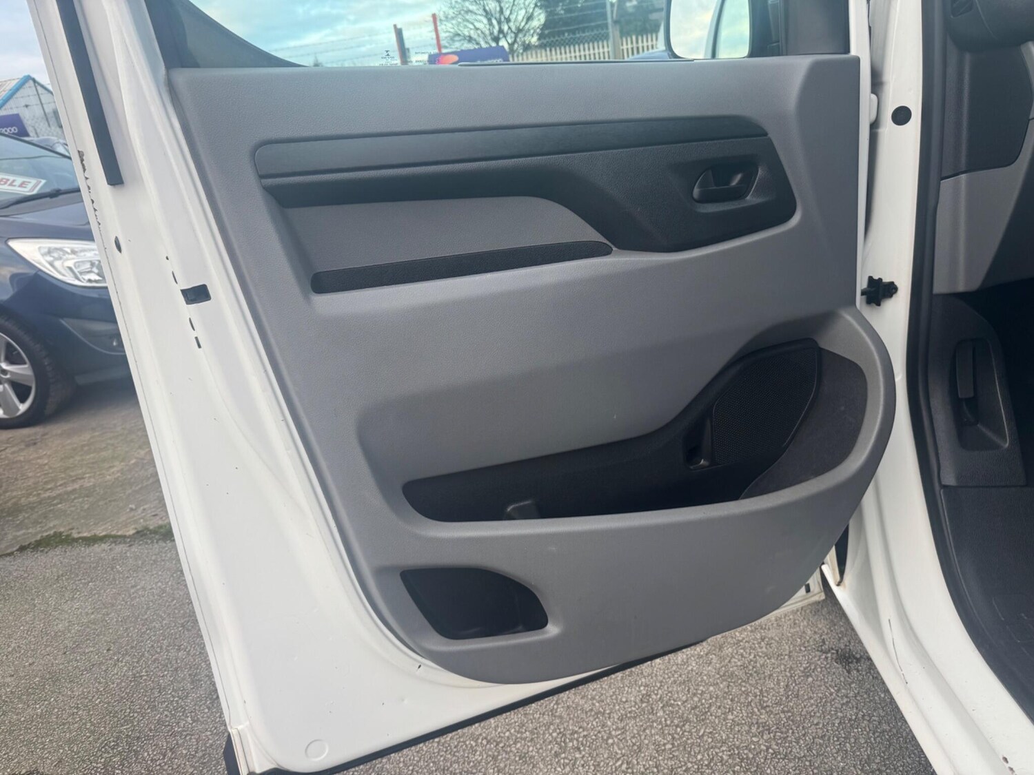 Used Citroen Dispatch 2017 for sale - 76839520: Photo 20