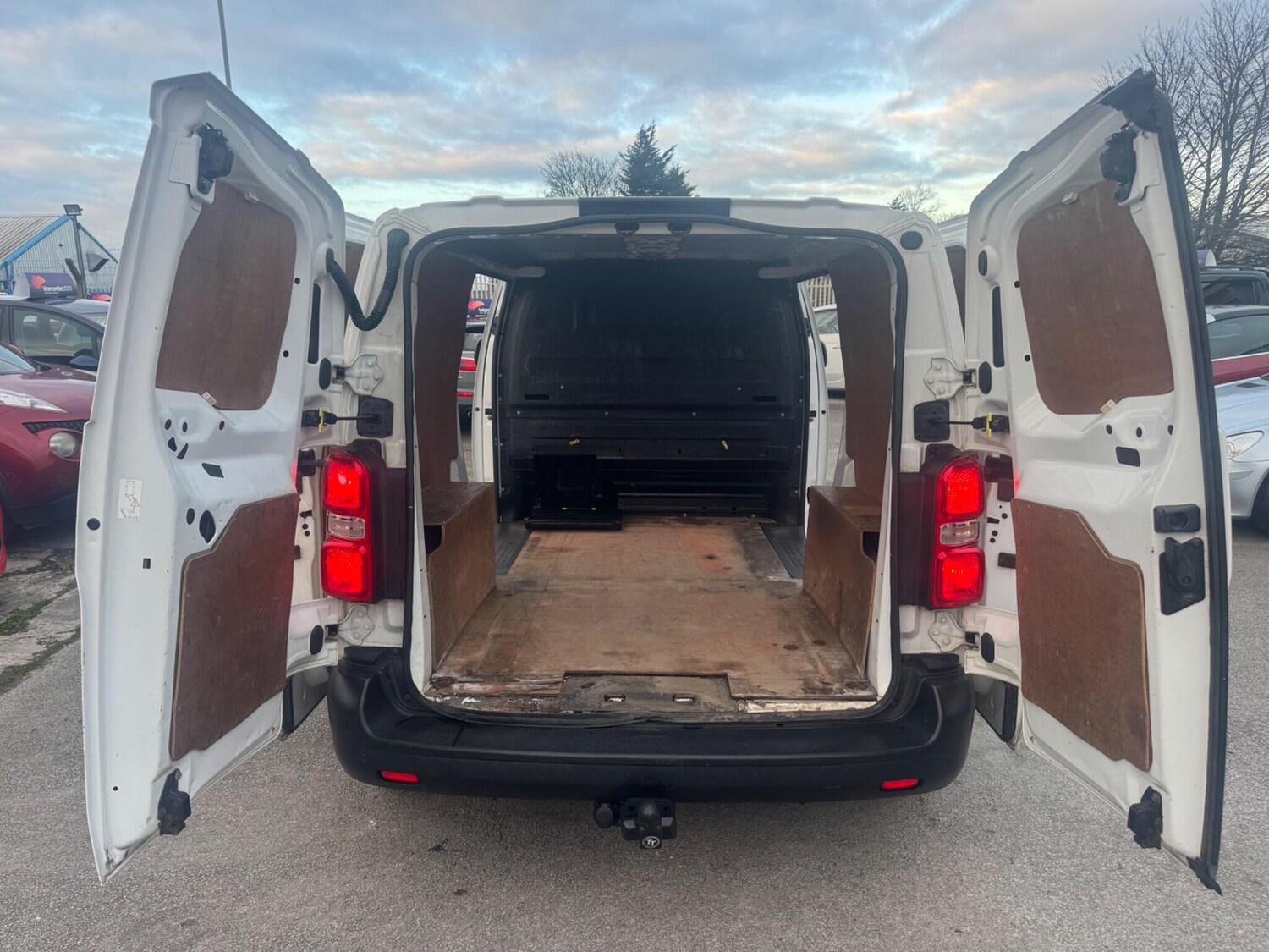 Used Citroen Dispatch 2017 for sale - 76839520: Photo 41