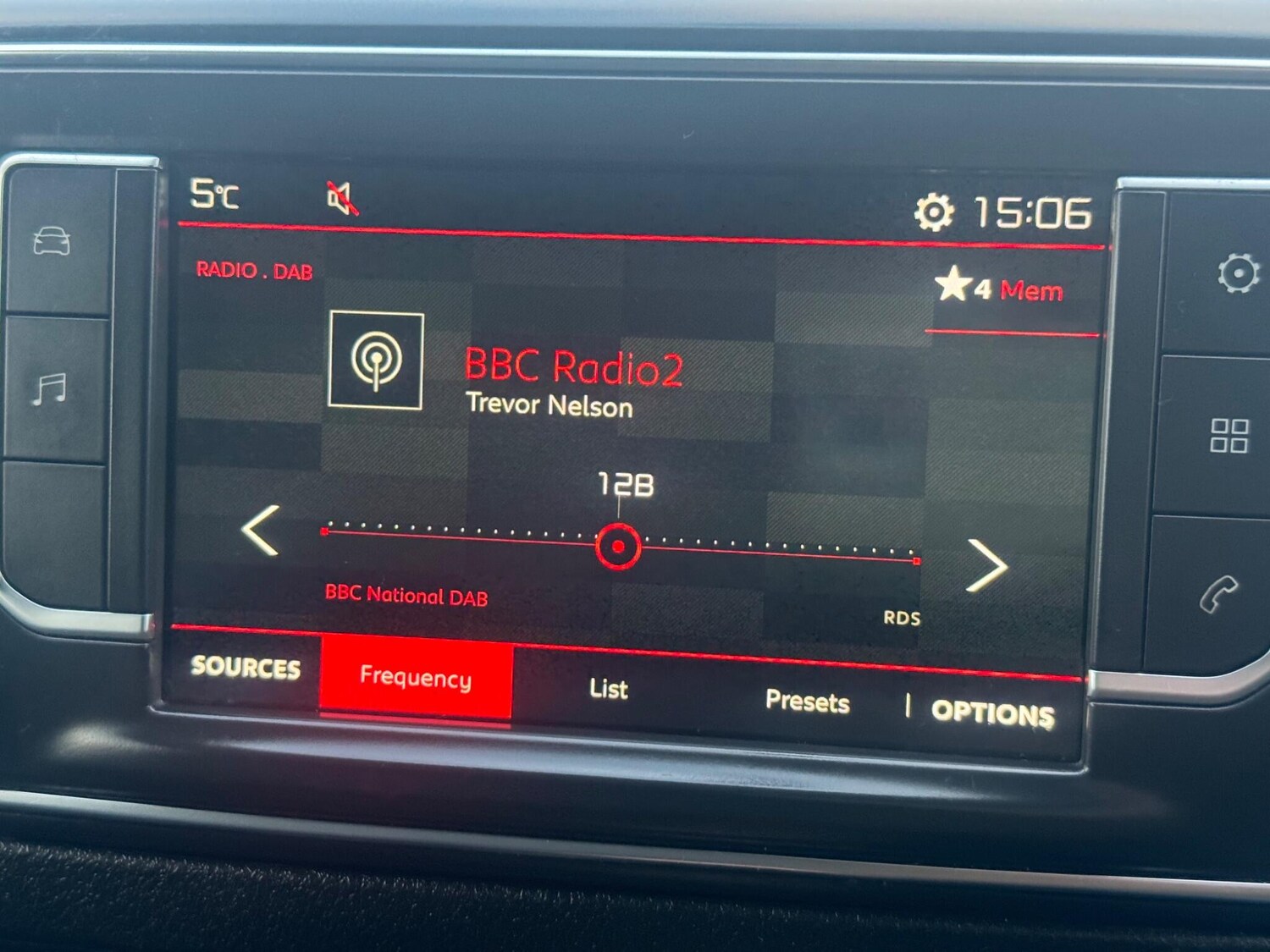 Used Citroen Dispatch 2017 for sale - 76839520: Photo 64