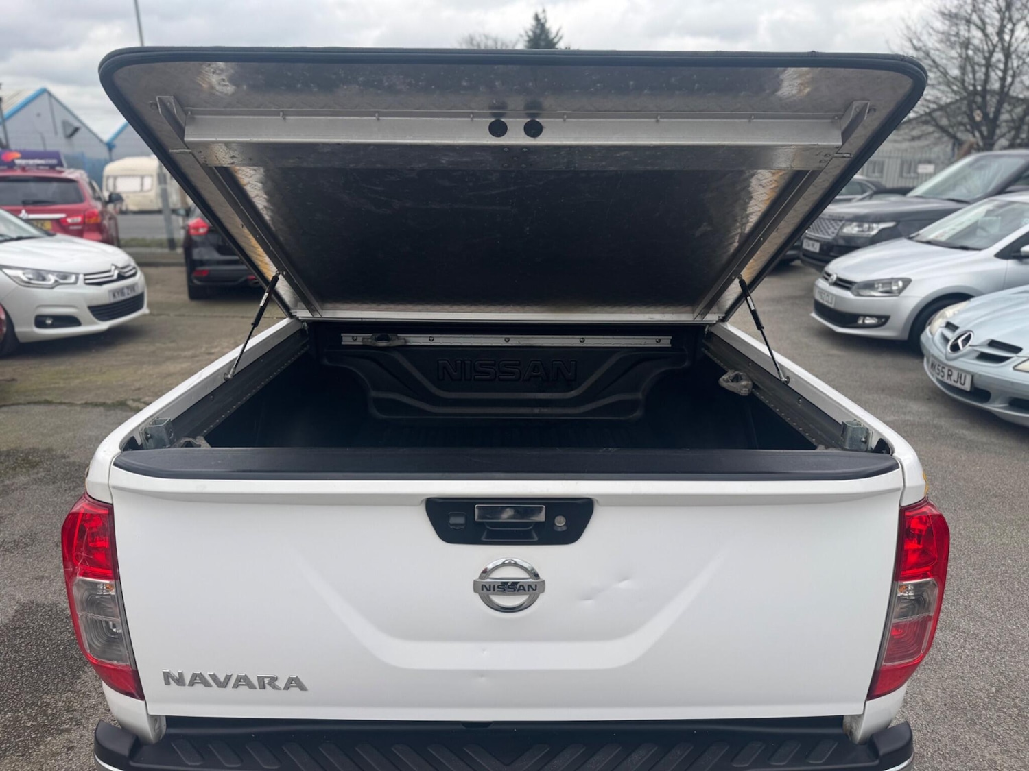 Used Nissan Navara 2018 for sale - 77238371: Photo 12