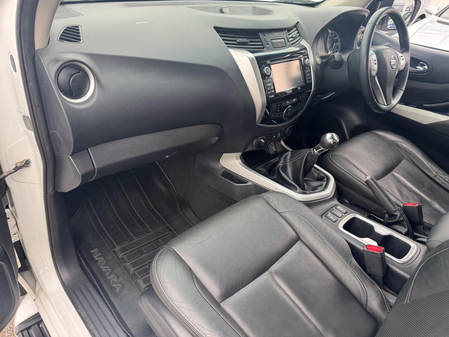 Used Nissan Navara 2018 for sale - 77238371: Photo 28