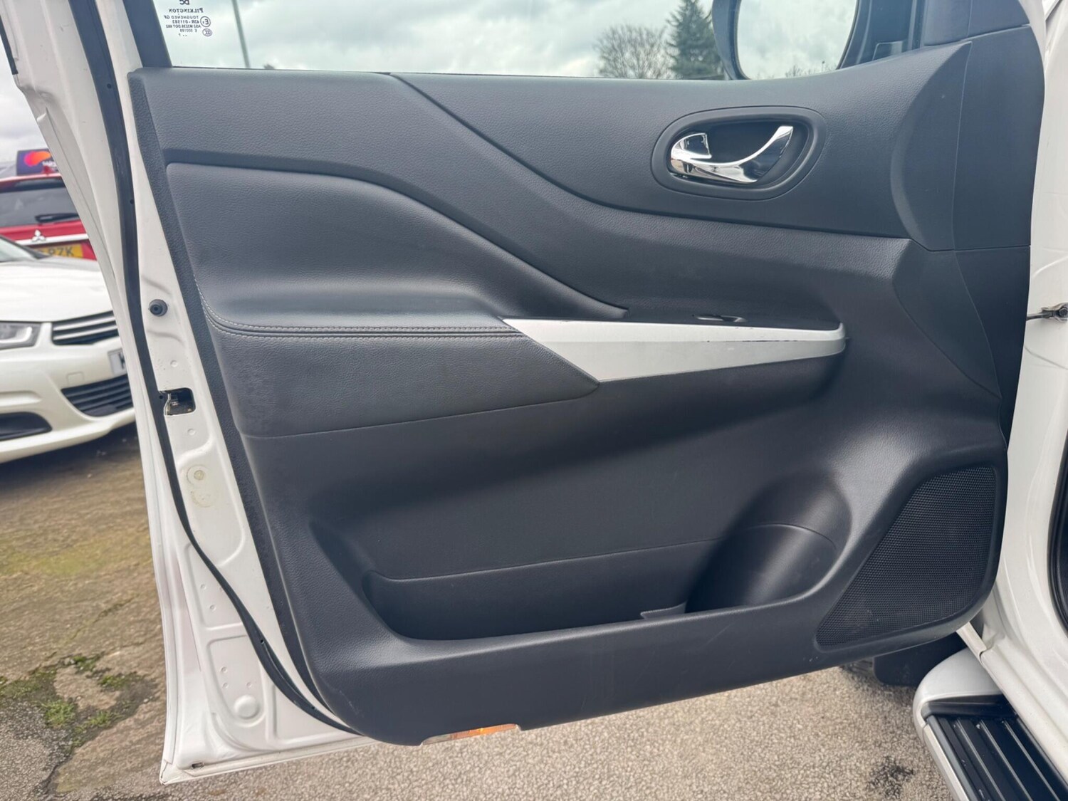 Used Nissan Navara 2018 for sale - 77238371: Photo 29